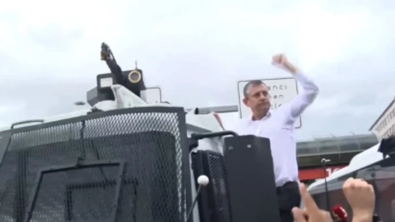 Foto - Logoyu da fikri de yürütmüş! İşte Özel’in yeni partisi