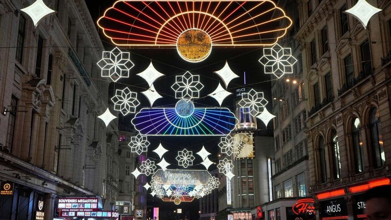 Foto - Londra'nın en ünlü caddesi Ramazan için süslendi