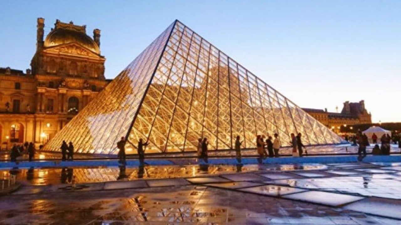 Louvre Müzesi’nde skandal! Tarihi soygundan sonra istifa geldi