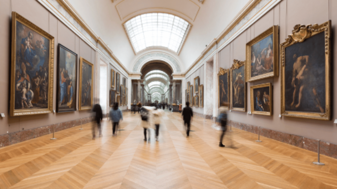Foto - Louvre Müzesi'nde yeni skandal: Acil durum ilan edildi!