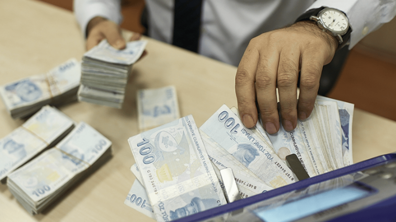 Foto - Maaş devletten, tecrübe gençten: İlk işe girişte 6 ay maaş desteği