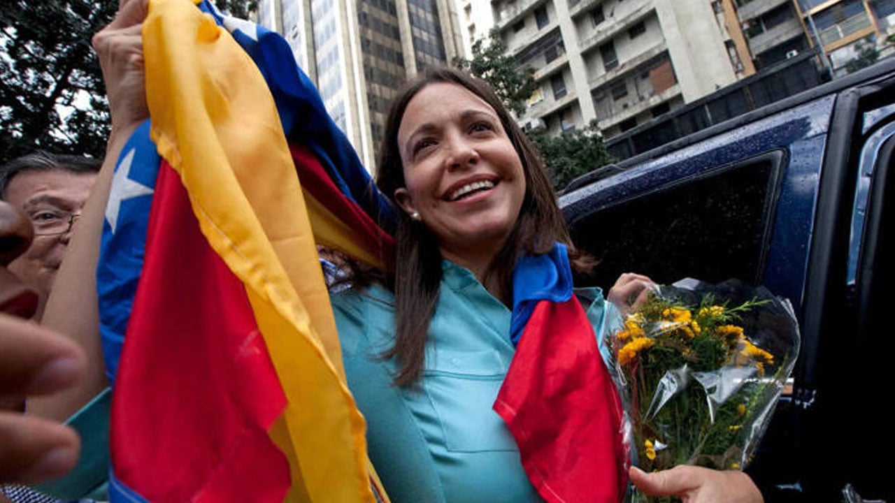 Foto - Machado’ya verilen Nobel Ödülü tepki çekti! Barış Ödülü mü siyasi ödül mü?