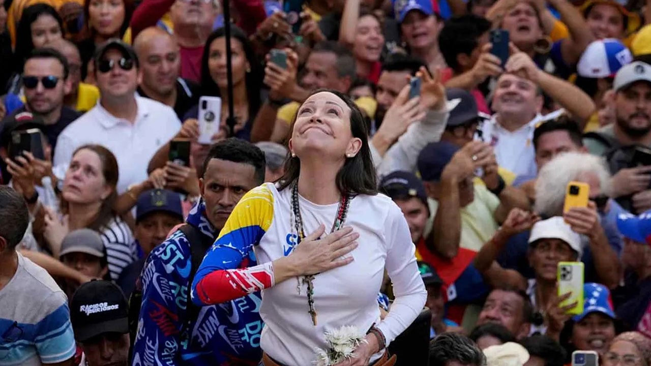 Foto - Machado’ya verilen Nobel Ödülü tepki çekti! Barış Ödülü mü siyasi ödül mü?