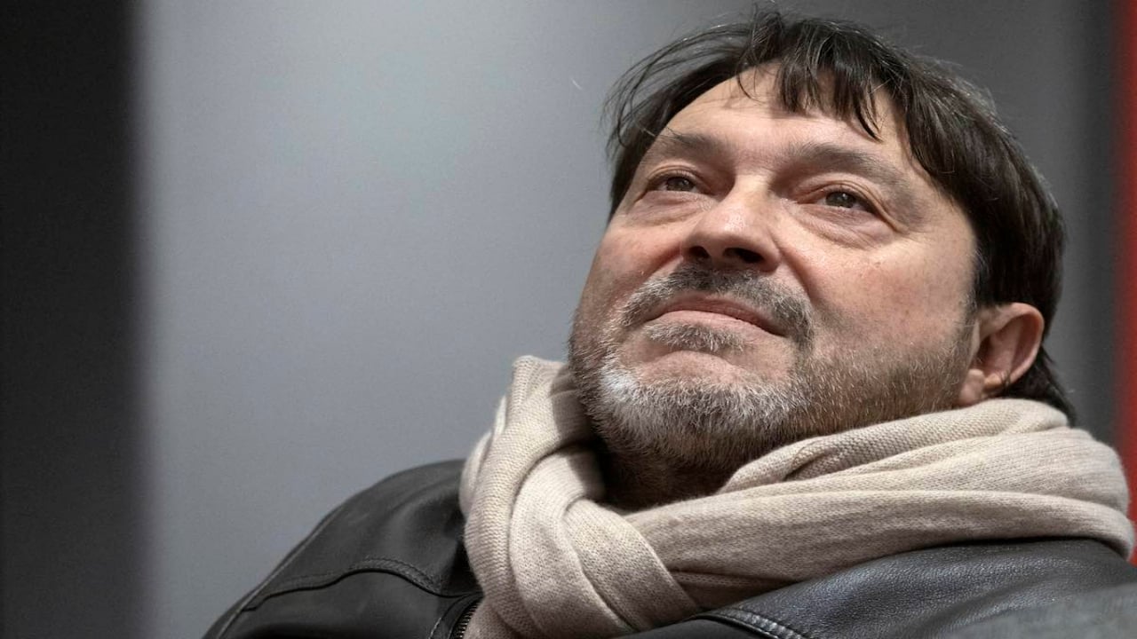 Foto - Mafya ilişkilerini haber yapıyordu! Ünlü gazetecinin aracına bombalı saldırı