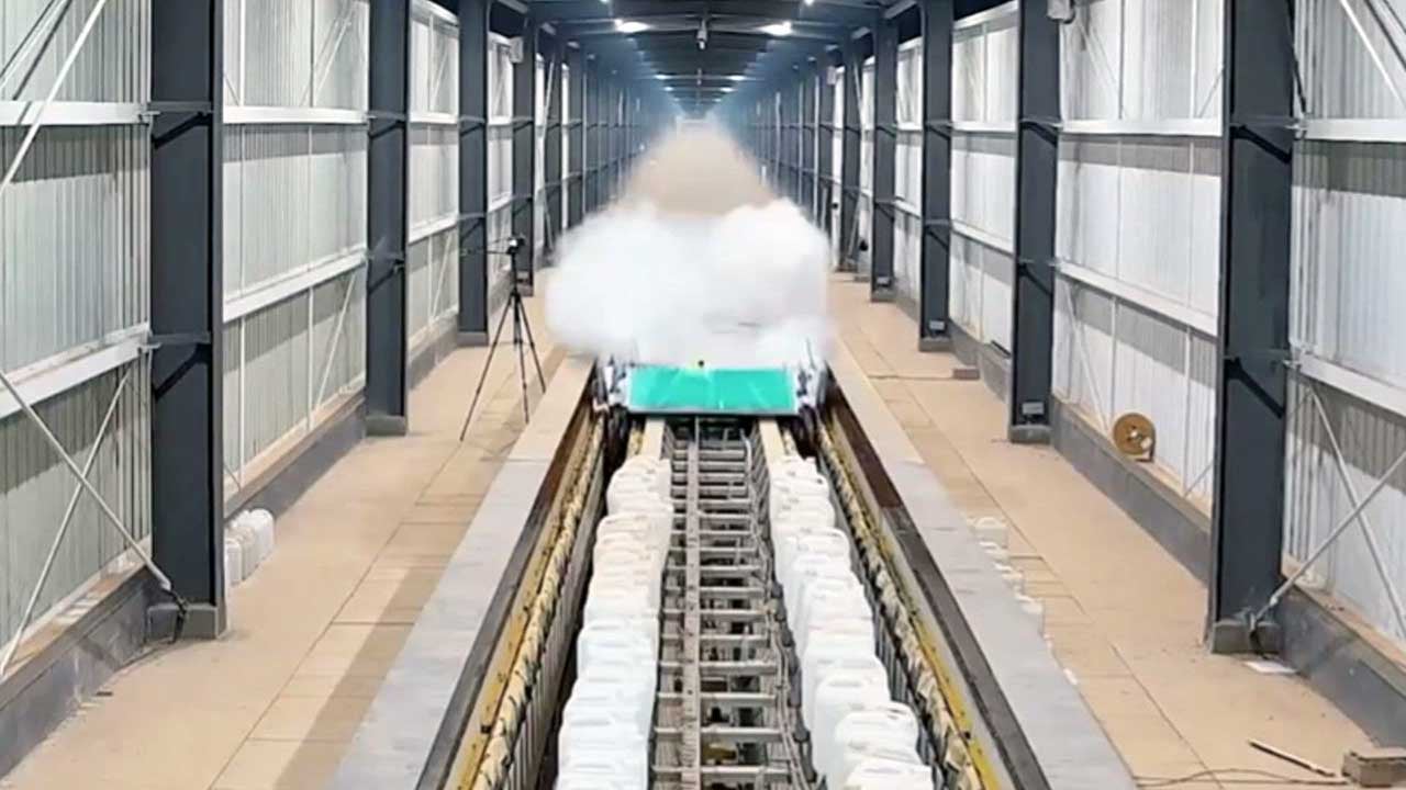Foto - Maglev treni 2 saniyede 700 km/s hıza ulaştı