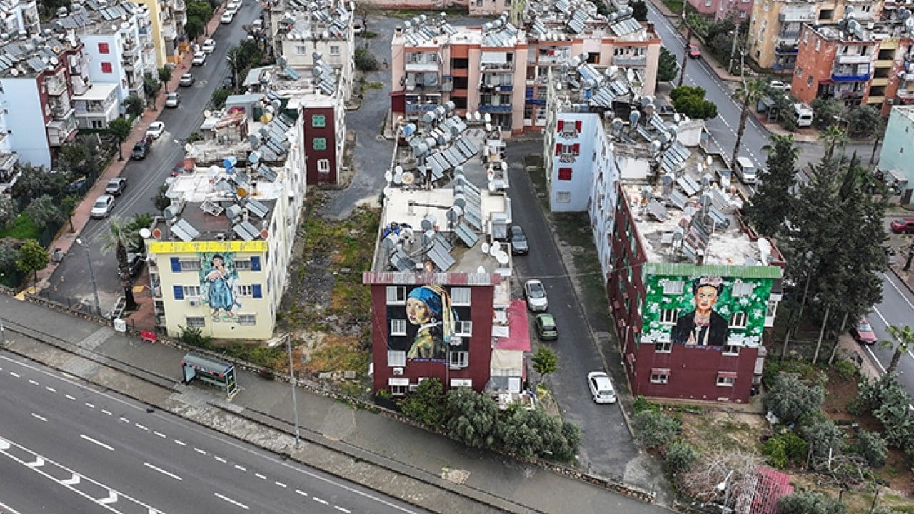 Foto - Mahalle açık hava sanat galerisine döndü