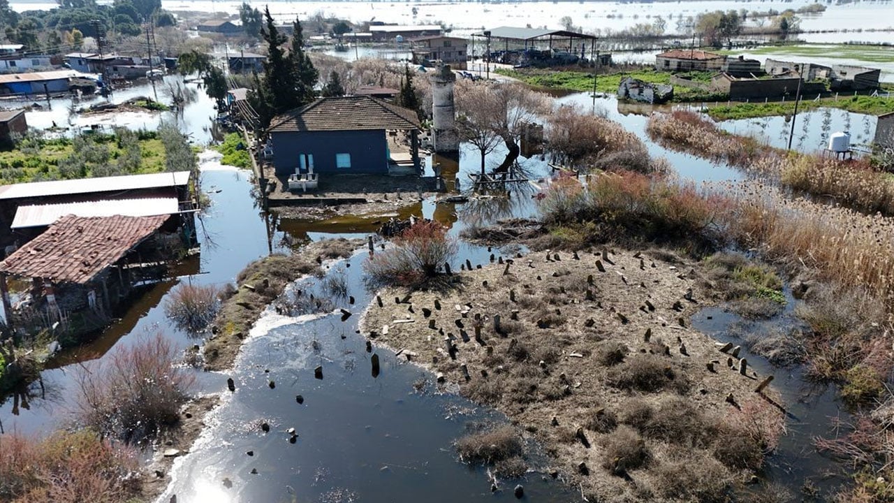 Foto - Mahalle sular altında kaldı! Burası Venedik değil Aydın