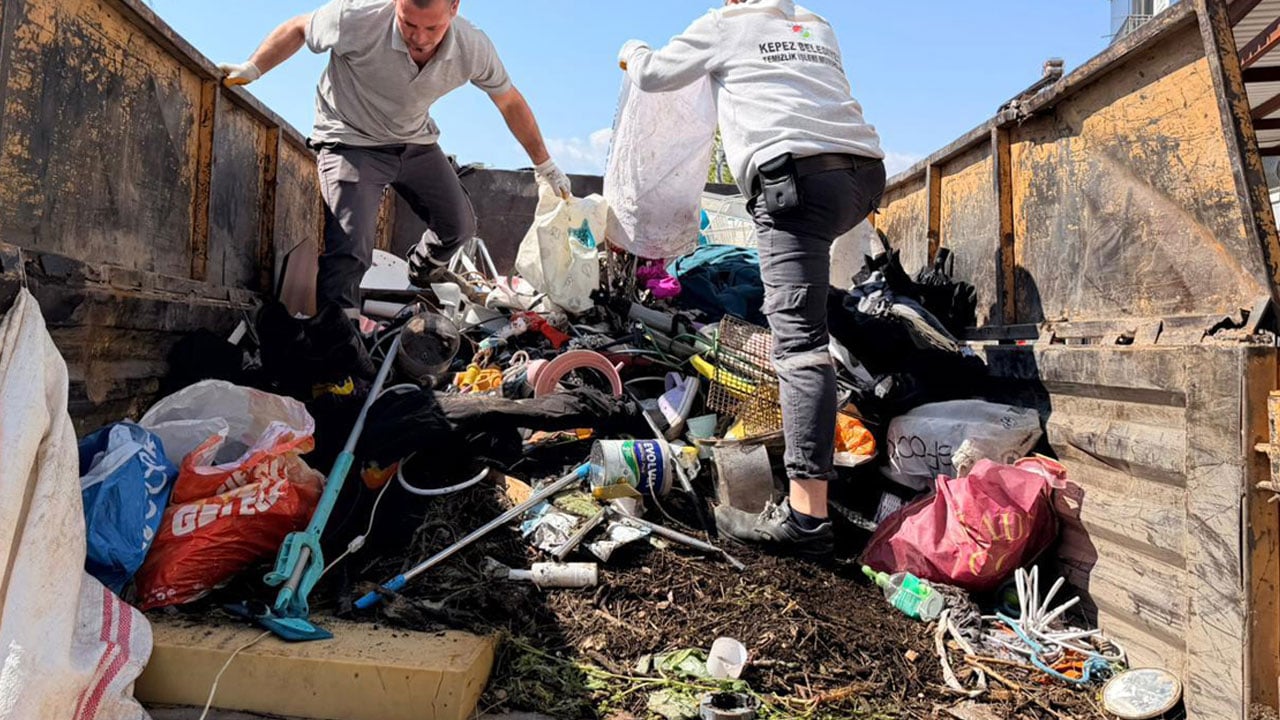 Foto - Mahalleli canından bıktı! Aynı adreste 3 yılda 20 kamyon çıktı
