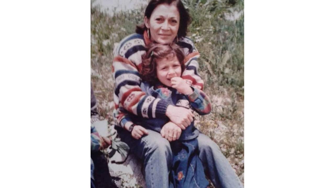 Foto - Mahkemenin kararı sonrası konuştu! Kemalist Akpınar’ın gayrimeşru kızından yeni mesajlar