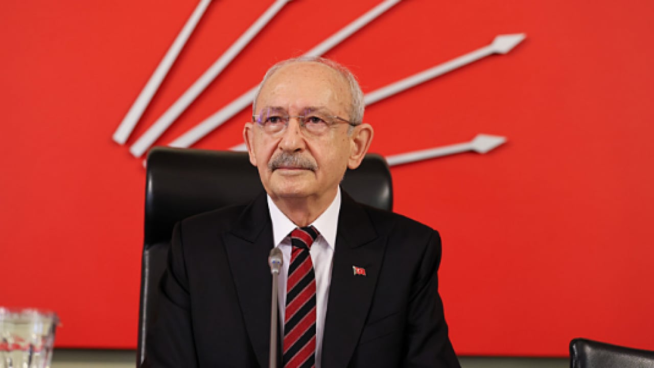 Foto - Mahmut Övür, Sözcü TV'deki yaşanan rezaleti yazdı: İmamoğlu militanlarından utanç yayını!