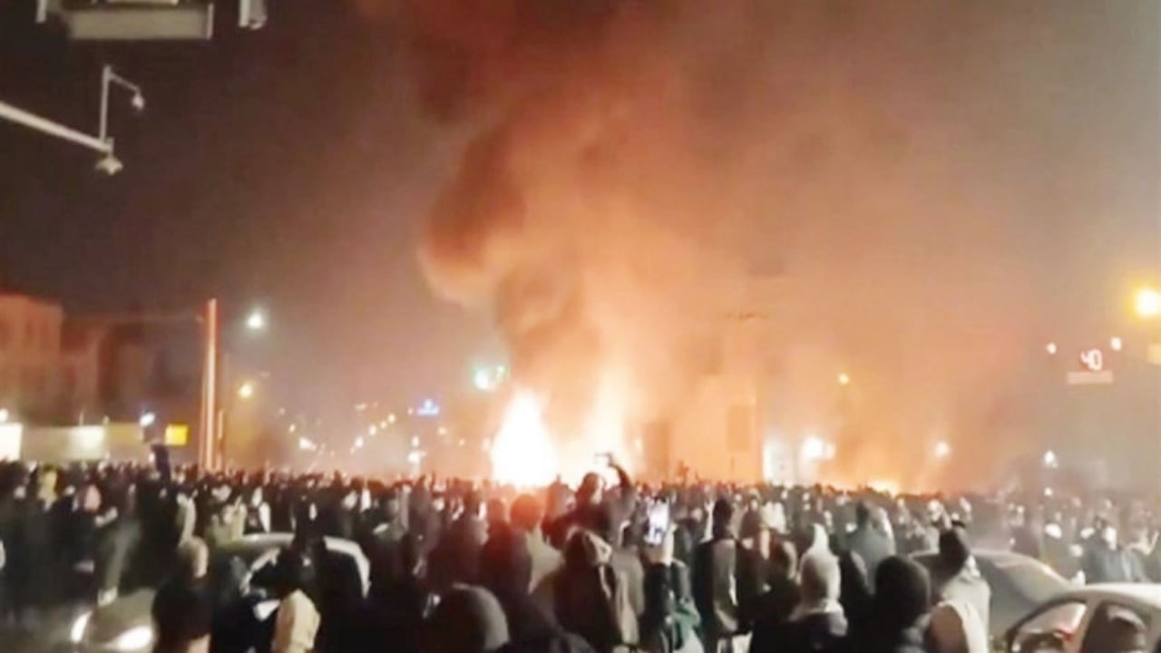 Foto - Mahsun Kırmızıgül’den saçma sapan "İran" paylaşımı! Gelen tepkiler karşısında resmen çıldırdı