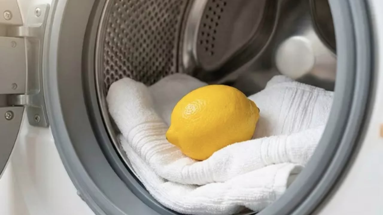 Foto - Makineye bir adet limon atarsanız ne olur? Limonun içindeki sitrik asit...