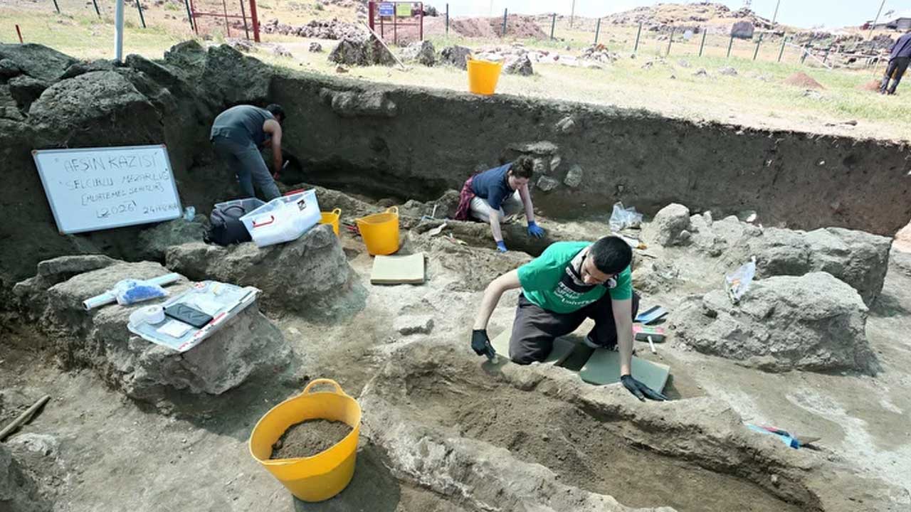 Foto - Malazgirt şehitlerini DNA belirleyecek