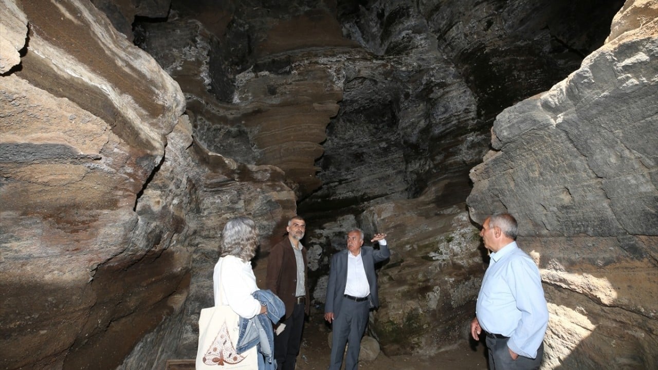 Foto - Manevi atmosfer eşsiz manzara Bapir-i Kal zaviyesi ile mağaralarla zaman yolculuğu