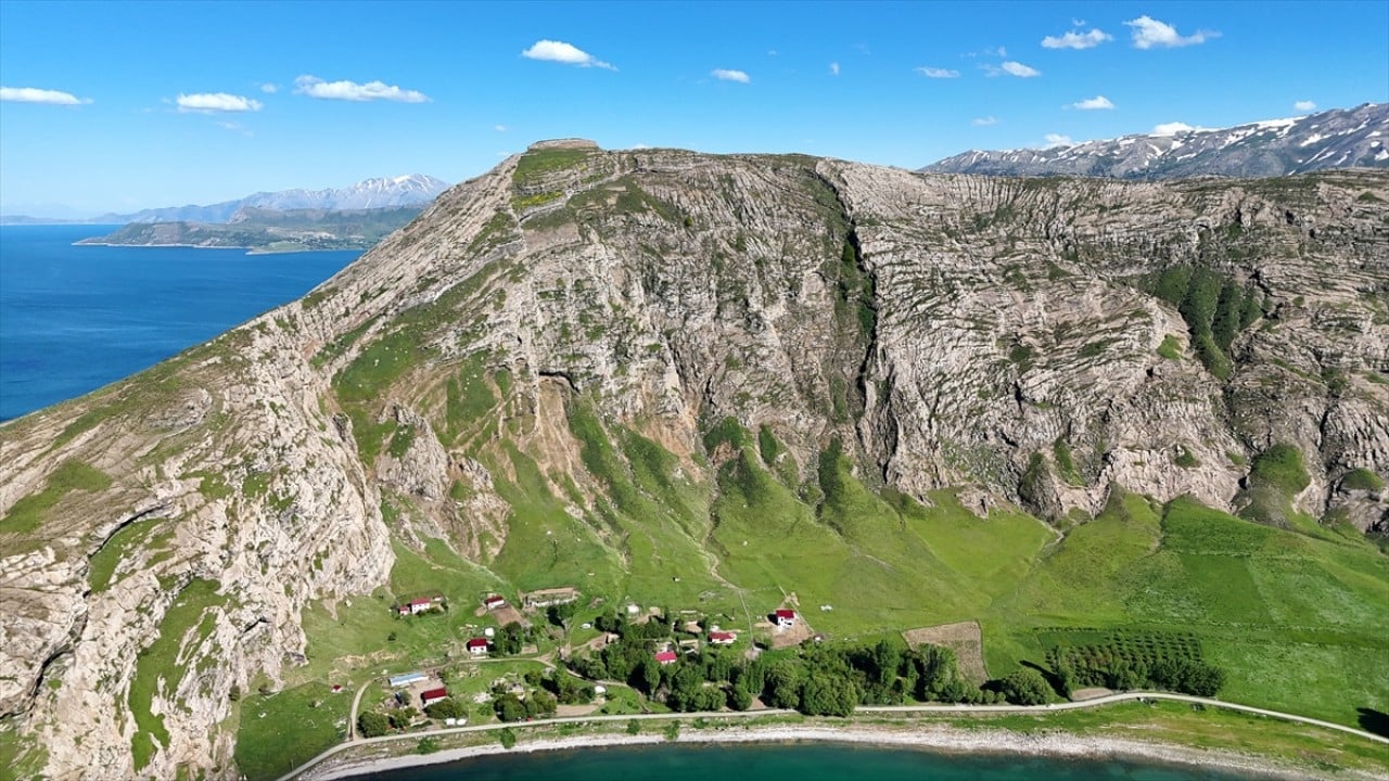 Foto - Manevi atmosfer eşsiz manzara Bapir-i Kal zaviyesi ile mağaralarla zaman yolculuğu