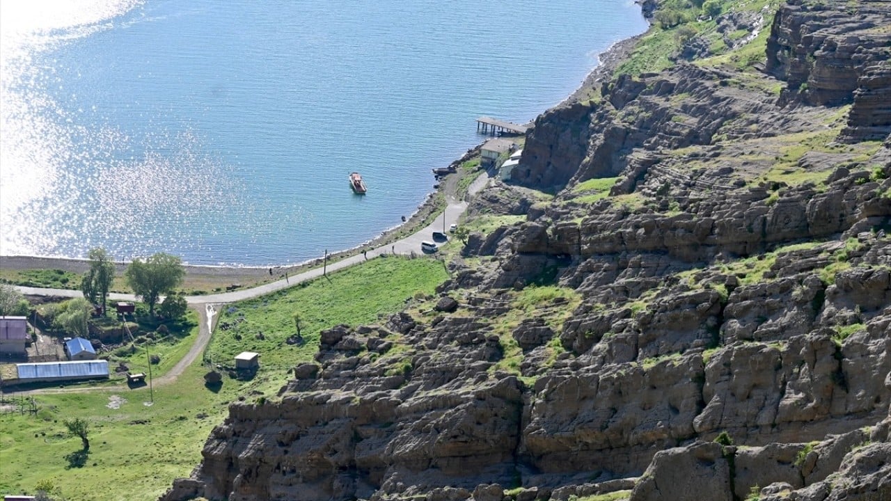 Foto - Manevi atmosfer eşsiz manzara Bapir-i Kal zaviyesi ile mağaralarla zaman yolculuğu