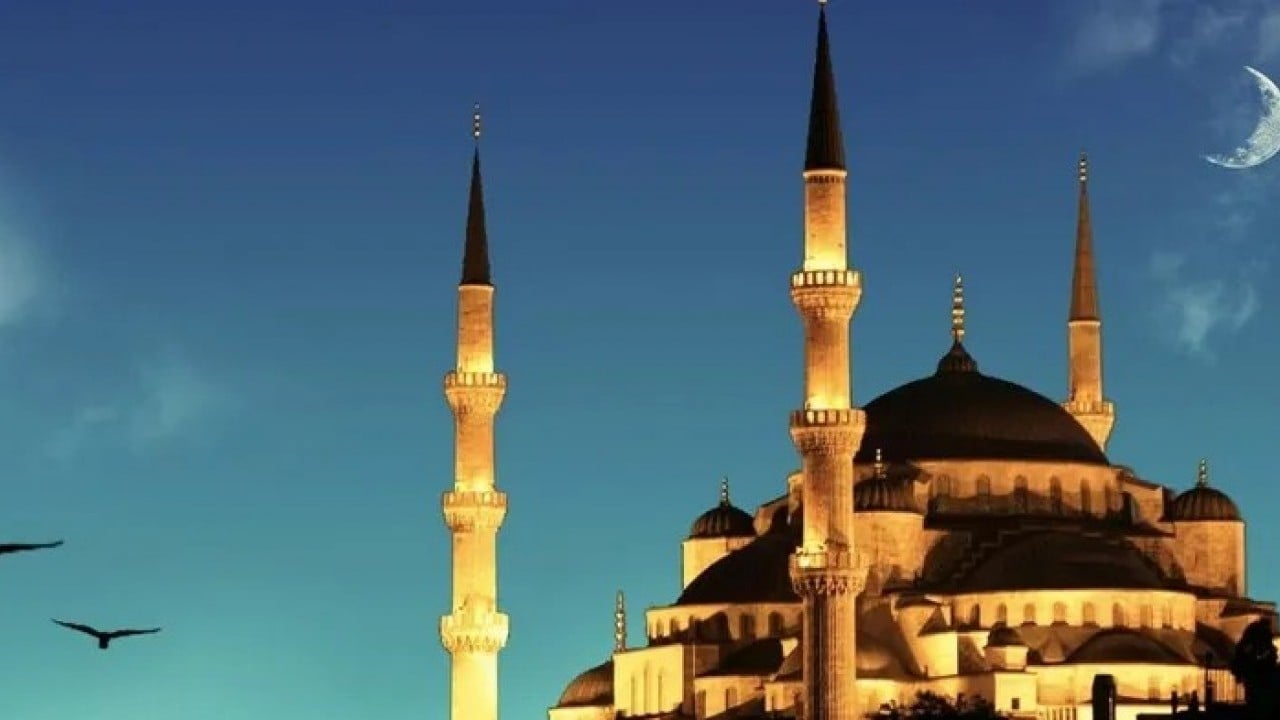 Manevi iklim kapımızda! Milyonların beklediği Regaip Kandili için geri sayım başladı