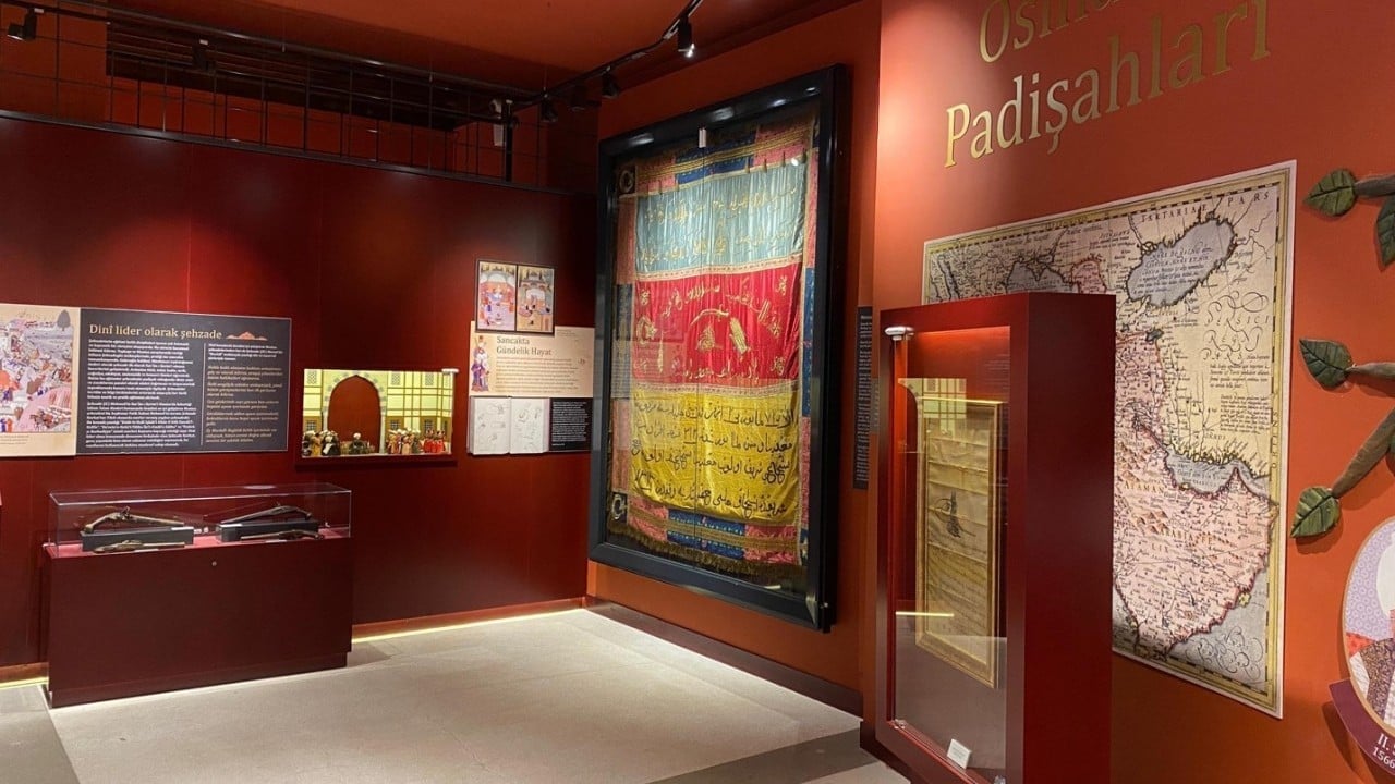 Foto - Manisa'nın tek askeri sancağıydı! 95 yıl sonra kente döndü