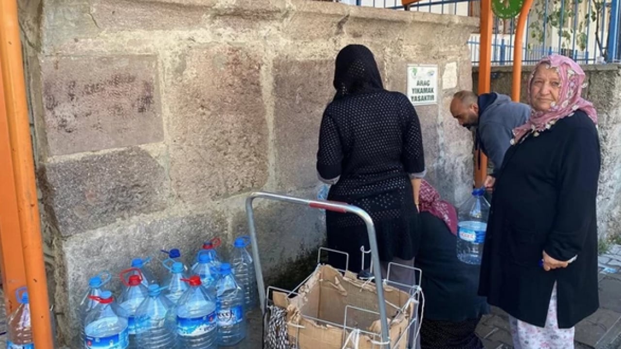 Foto - Mansur Yavaş'ın 'su'yu çıktı: AK Parti'den sert tepkiler! AK Parti: Ankara'da su yok maalesef...