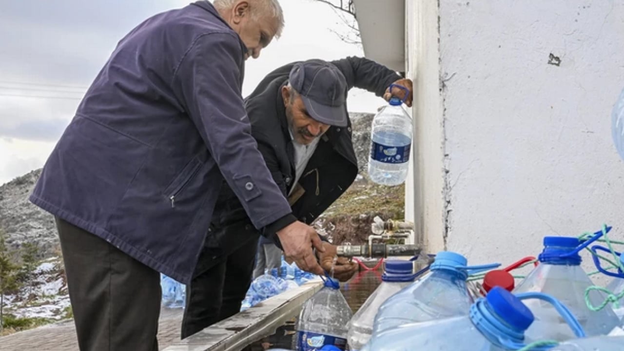 Foto - Mansur Yavaş'ın 'su'yu çıktı: AK Parti'den sert tepkiler! AK Parti: Ankara'da su yok maalesef...