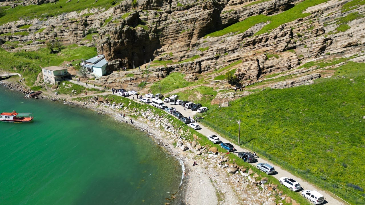 Foto - Manzarasıyla büyülüyor! Doğa ve inanç turizminin yeni rotası oldu