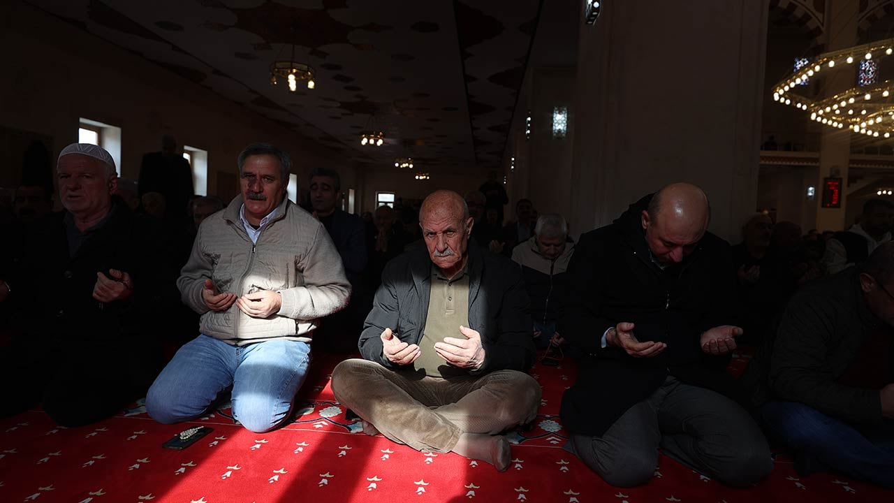 Foto - Mardin’de anlamlı etkinlik: 15 Temmuz şehitleri için hatim okundu