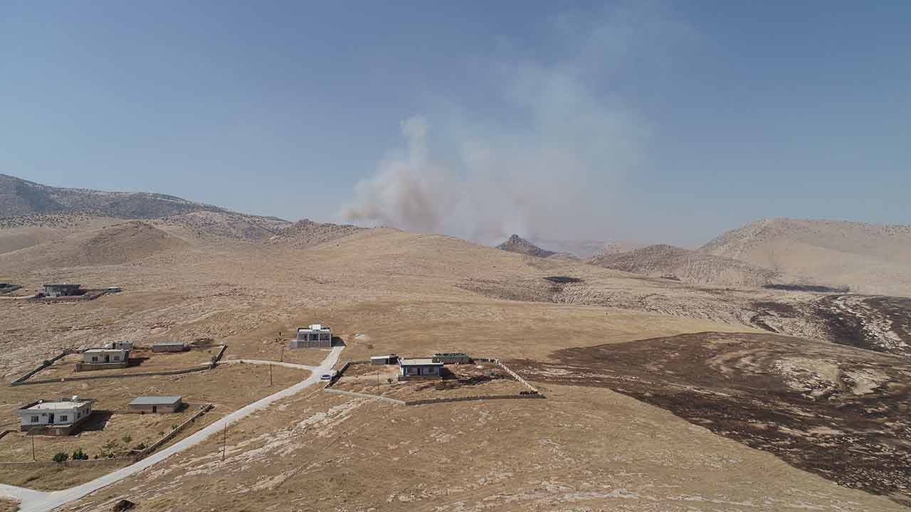 Foto - Mardin'de korkutan yangın