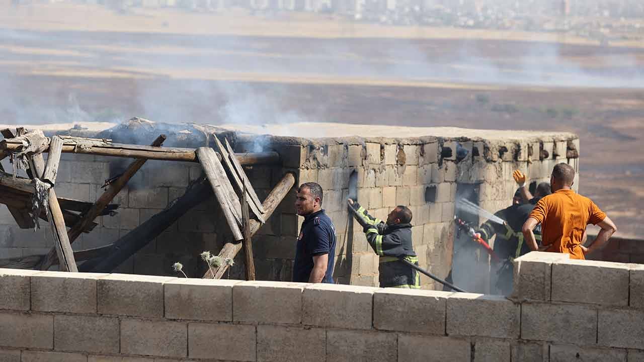Foto - Mardin'de korkutan yangın