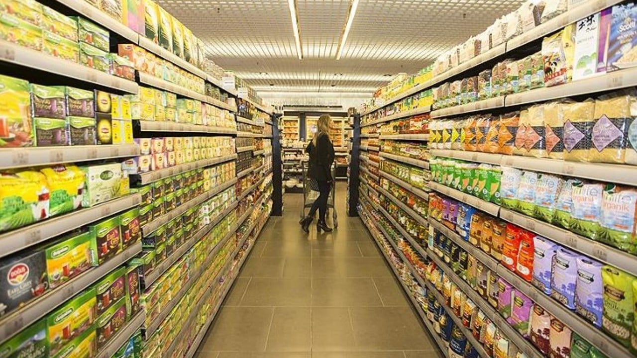 Foto - Marketlerin etiket oyunu Kasaya gidene kadar aldığınız ürün zamlanacak