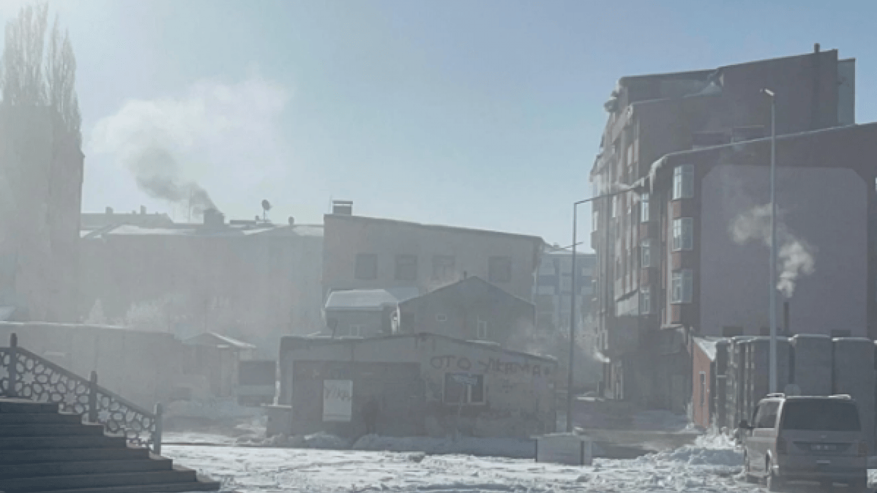 Foto - Mart ayında rekor soğuk! Kent adeta buz tuttu