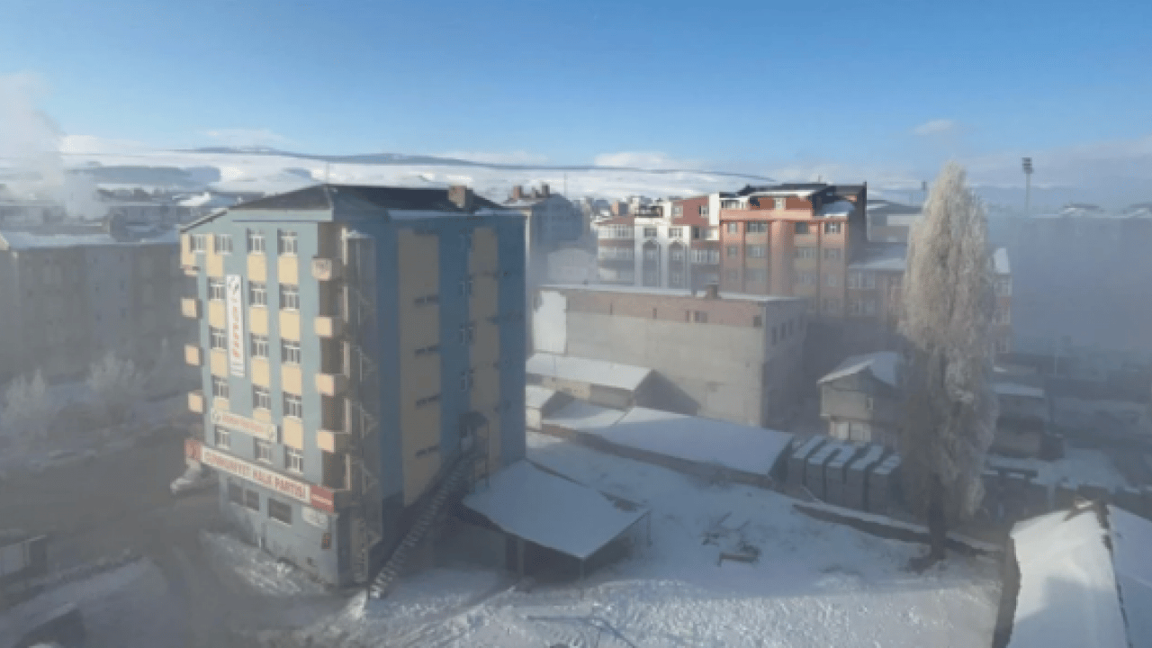 Foto - Mart ayında rekor soğuk! Kent adeta buz tuttu