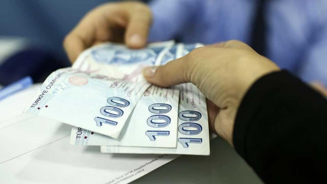 Foto - Masadaki rakam netlik kazandı İşte emekliye verilecek Ramazan ve Kurban bayramı ikramiyesi