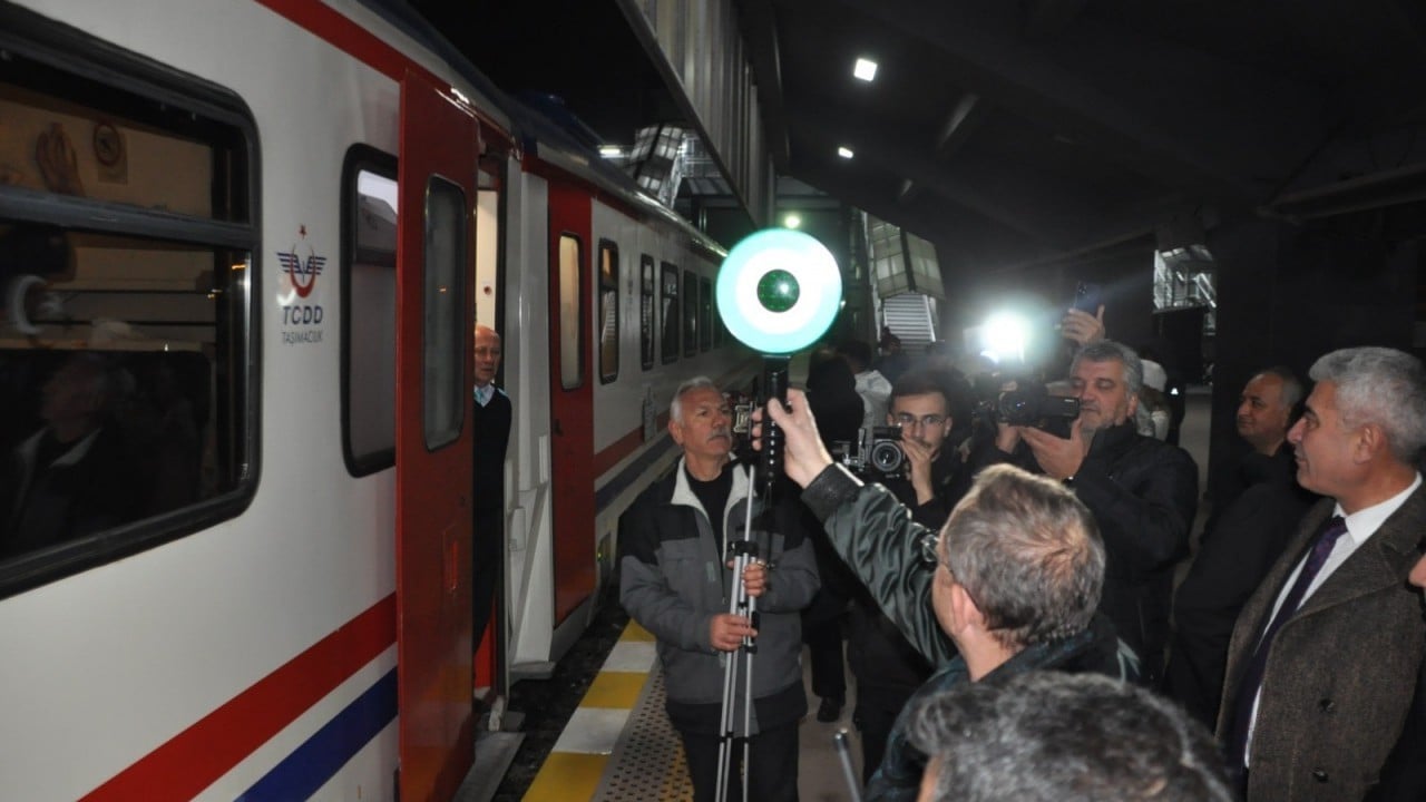 Foto - Masalsı yolculuğun son durağı! Doğu Ekspresi Kars’ta böyle karşılandı