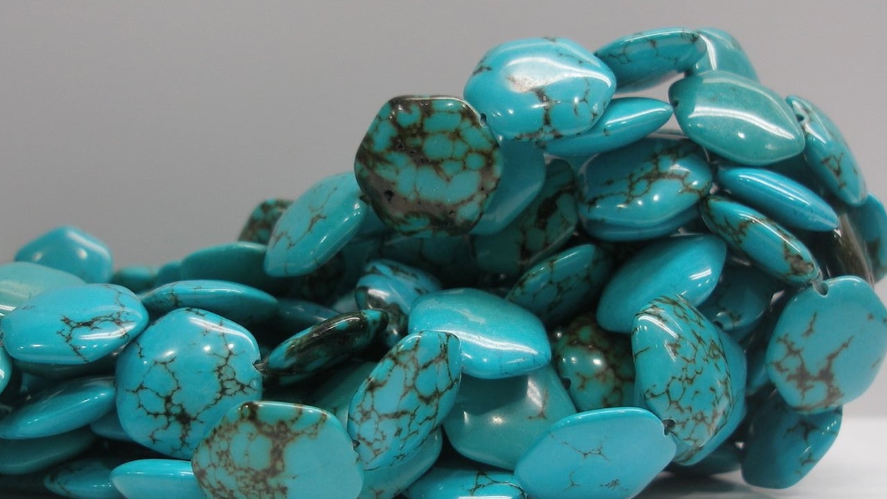 Mavi akik taşının herkes peşinde, istiyorlar: Mavi Akik taşının özellikleri nelerdir? Herkes bakın neden istiyor 