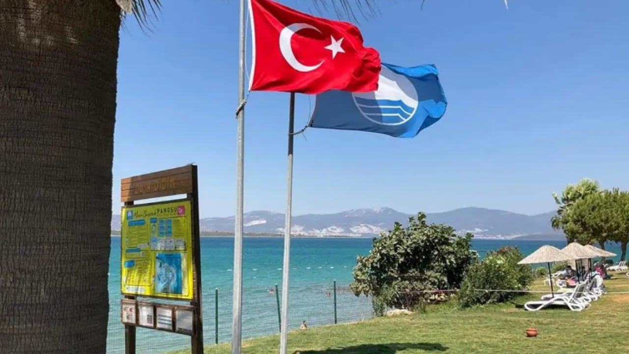 Foto - Mavi bayraklı plajlar belli oldu! İstanbul'dan 3 plaj listeye girdi!