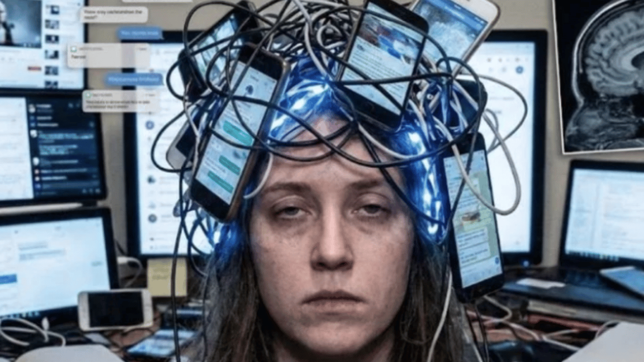 Foto - Mavi ışık alarmına karşı uzman uyardı: Telefon ve tablet beyni yavaşlatıyor! Aman diyelim!