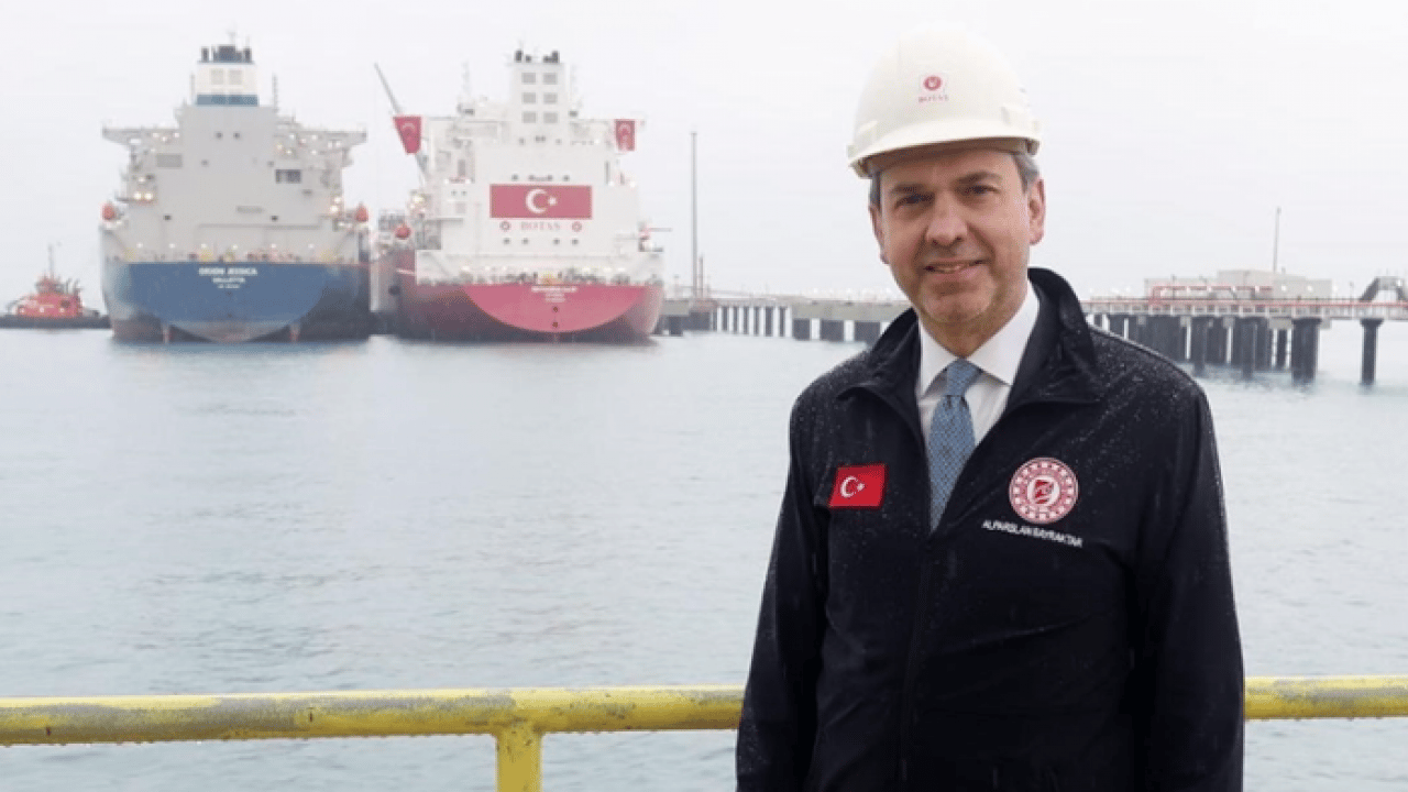 Foto - Mavi Vatan'da enerji hamlesi: Türkiye doğal gazda elini güçlendiriyor! İkinci FSRU ile arz güvenliğine dev takviye