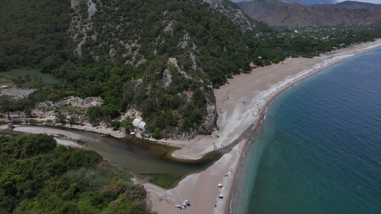 Mavi ve yeşilin buluştuğu nokta ilgi odağı oldu
