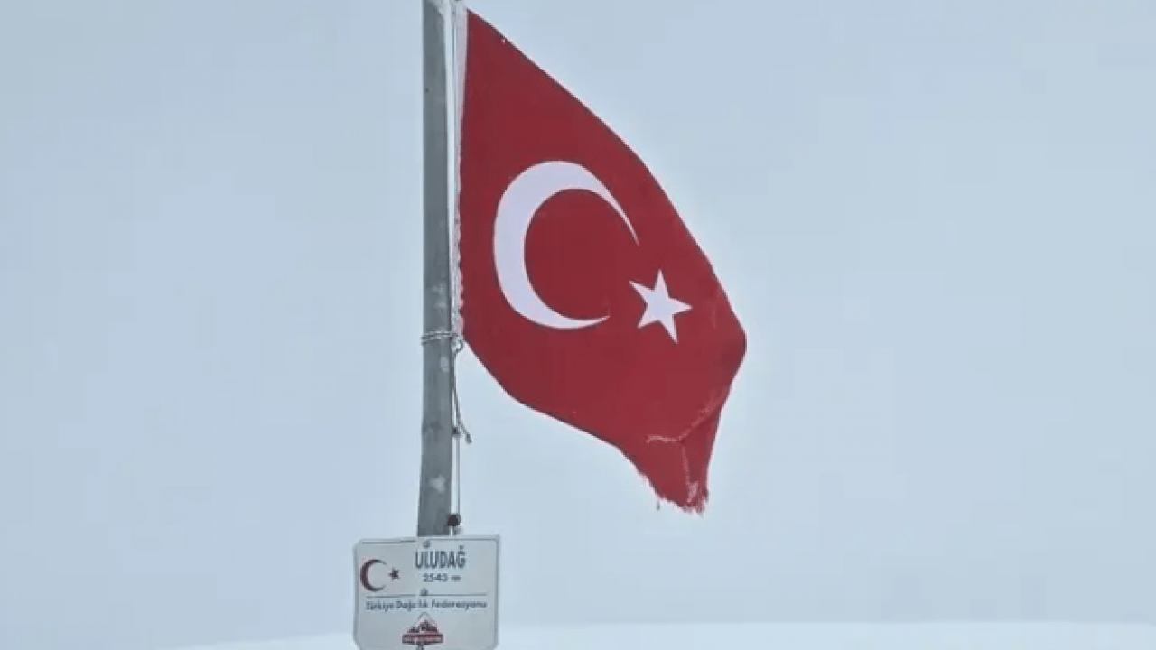 Foto - Mayıs ayında kar şoku: Kış geri döndü, yollar kapandı
