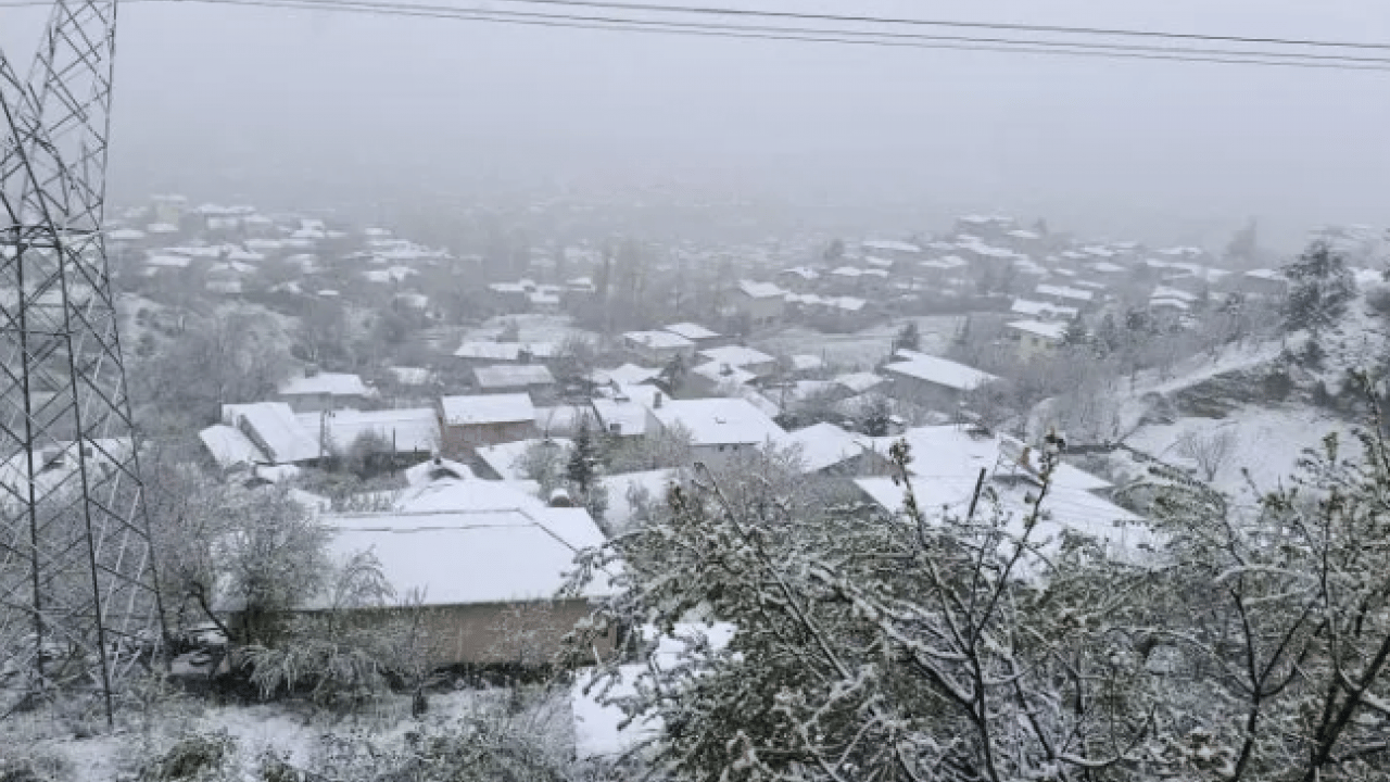 Foto - Mayıs ayında kar şoku: Kış geri döndü, yollar kapandı