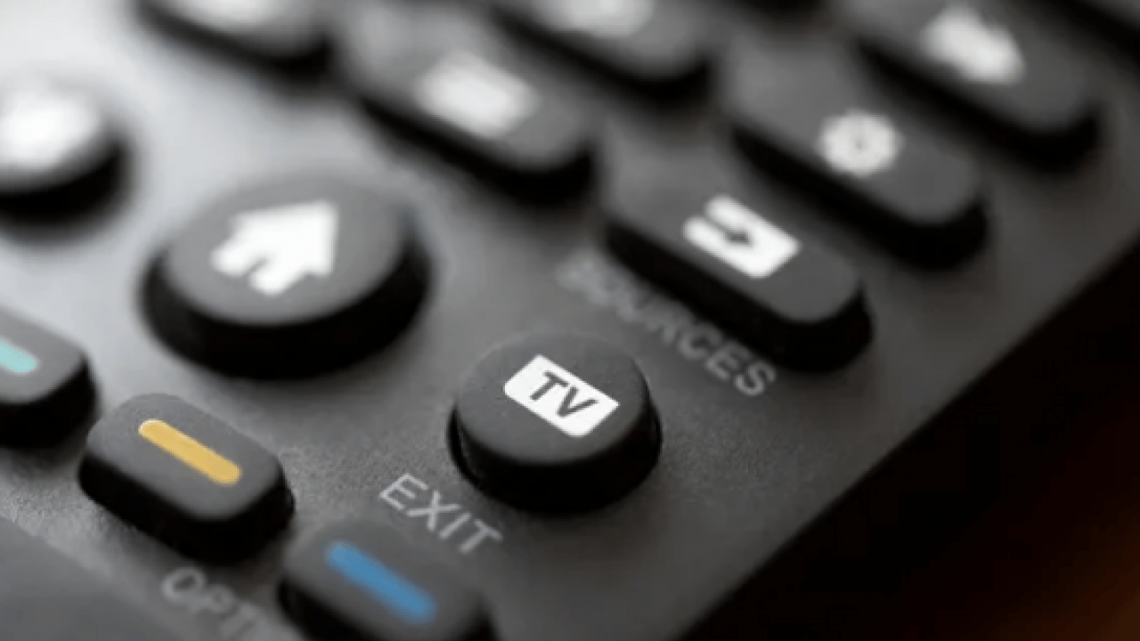 Foto - Meğer sadece kanal... Televizyon kumandasındaki o gizli tuşun sırrı çözüldü!