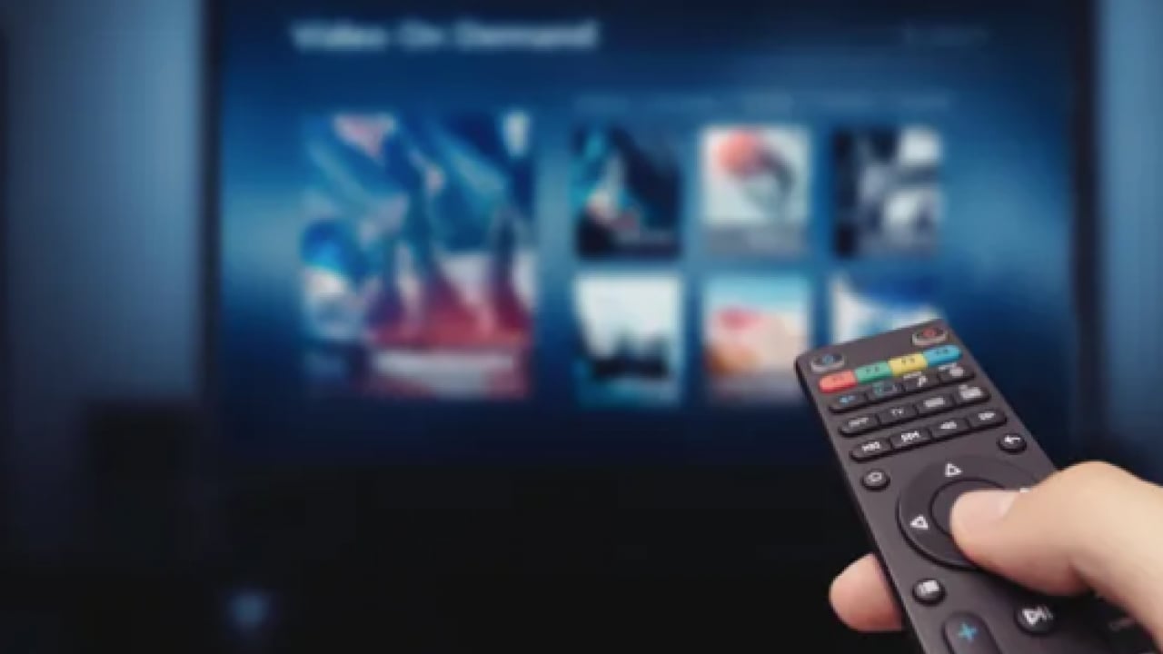 Foto - Meğer sadece kanal... Televizyon kumandasındaki o gizli tuşun sırrı çözüldü!