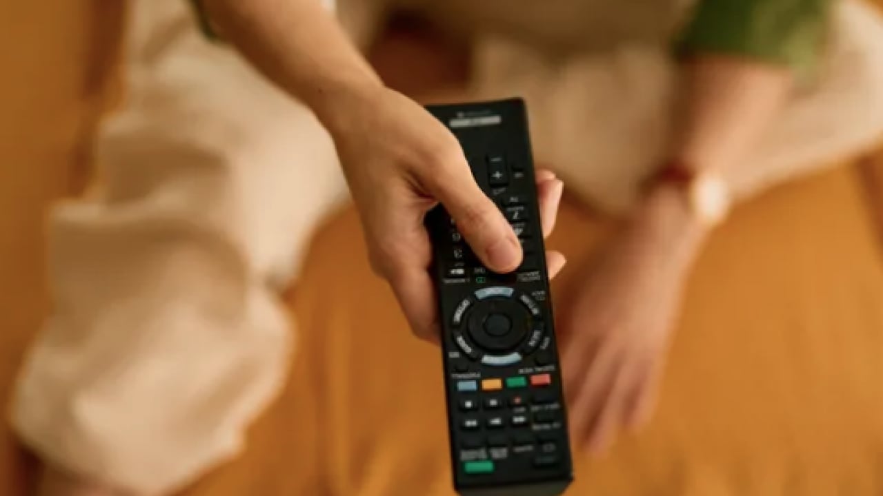 Foto - Meğer sadece kanal... Televizyon kumandasındaki o gizli tuşun sırrı çözüldü!