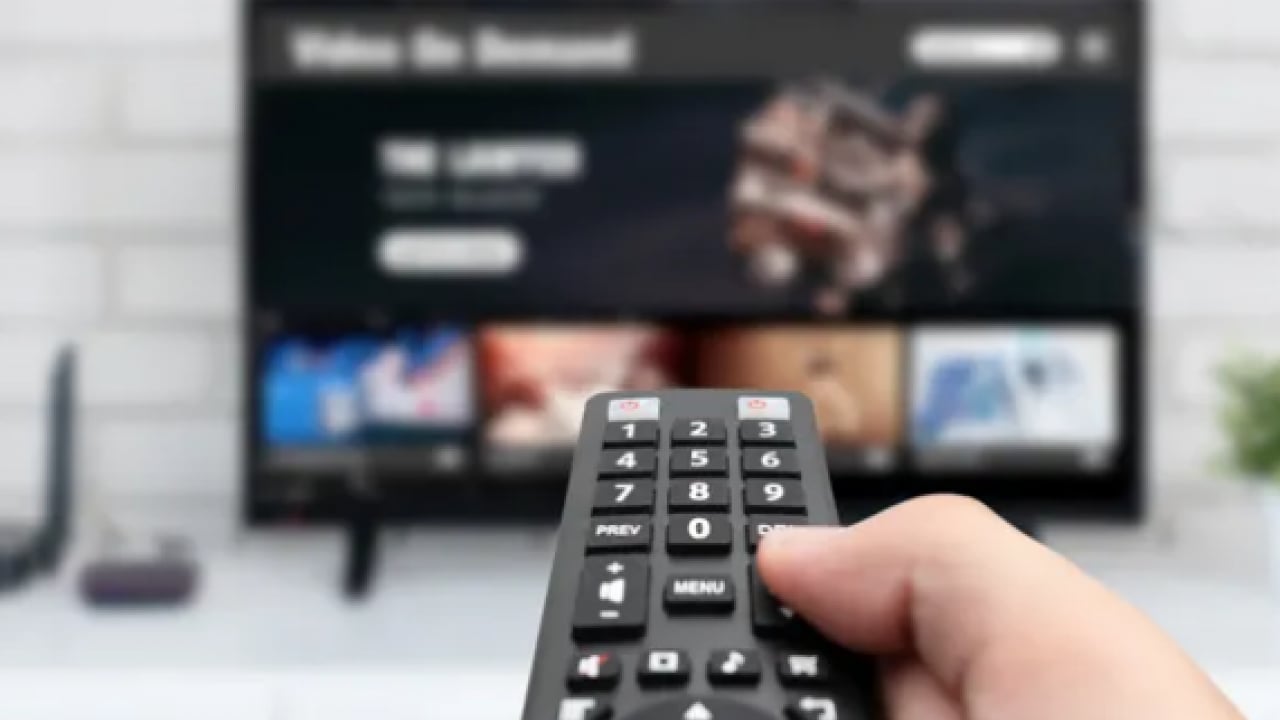 Foto - Meğer sadece kanal... Televizyon kumandasındaki o gizli tuşun sırrı çözüldü!