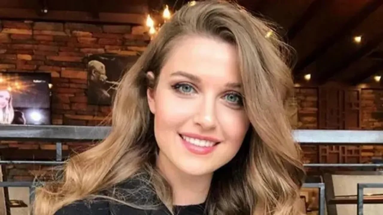 Foto - Mehmet Akif Ersoy’un eski eşi Show TV’den kovuldu! Açtı ağzını, yumdu gözünü