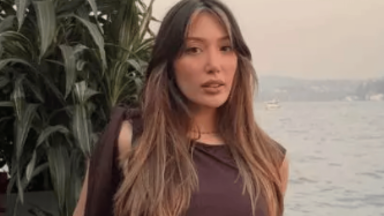 Foto - Mehmet Ali Erbil'in annesi vefat etmişti: Kızının yaptığı paylaşım tepki topladı!