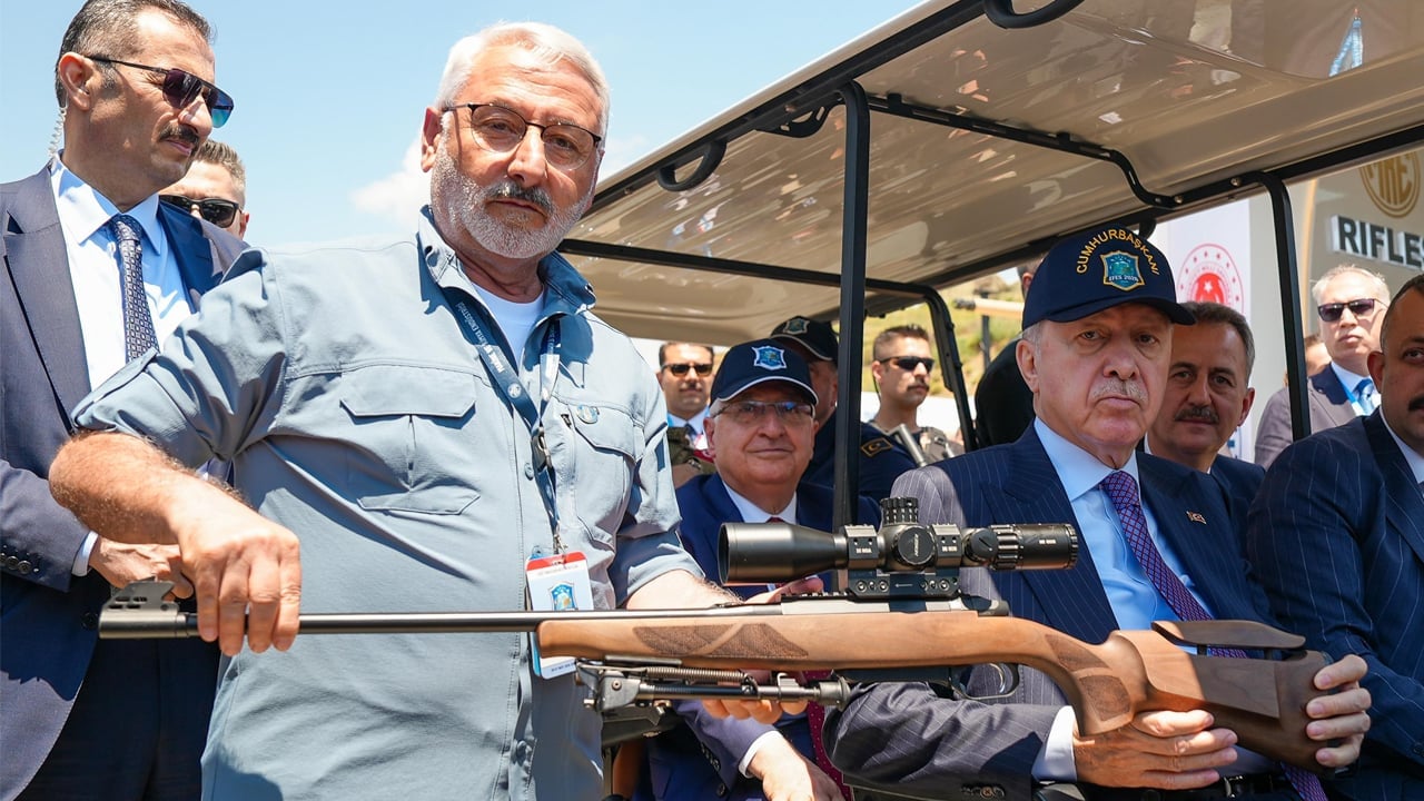 Foto - Mehmetçik modern silahlarla donatılıyor! TSK’nın gücüne güç katan teslimat