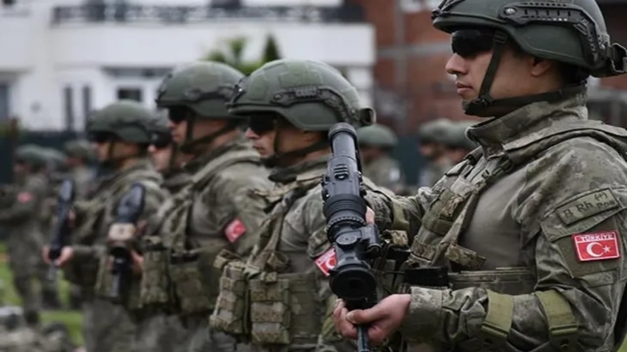 Foto - Mehmetçik’in bir postalı Gazze’ye bassa... Herkes "Gerisi gelir" diyor