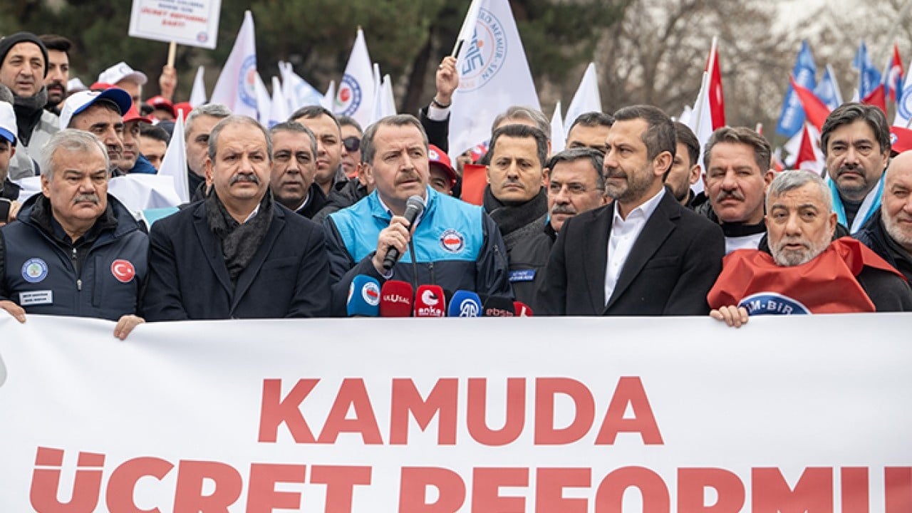 Foto - Memur seyyanen zam peşinde