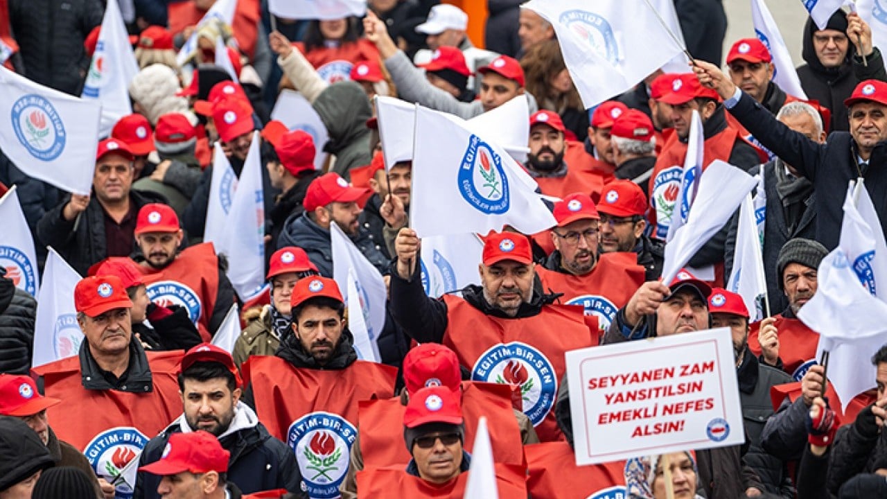 Foto - Memur seyyanen zam peşinde